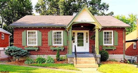 Brick house exterior makeover, Brick exterior house, Ranch house exterior