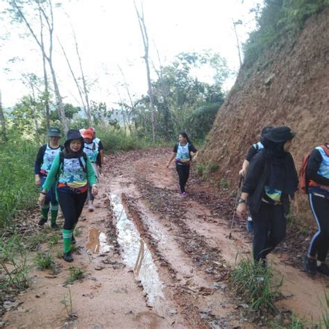 Sampai Bila Terseksa Guna Jalan Tanah Merah