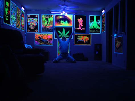 Black Light Posters I Used To Get Mine At Spencers Ts Rnostalgia