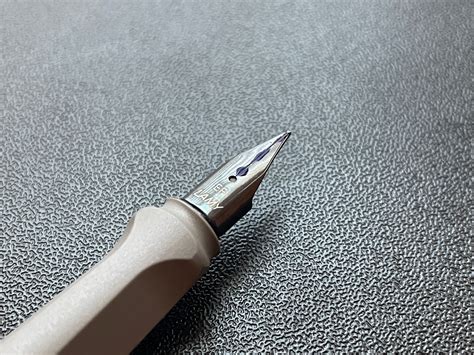 Review: The Lamy Safari x Itoya Copper 01 Fountain Pen