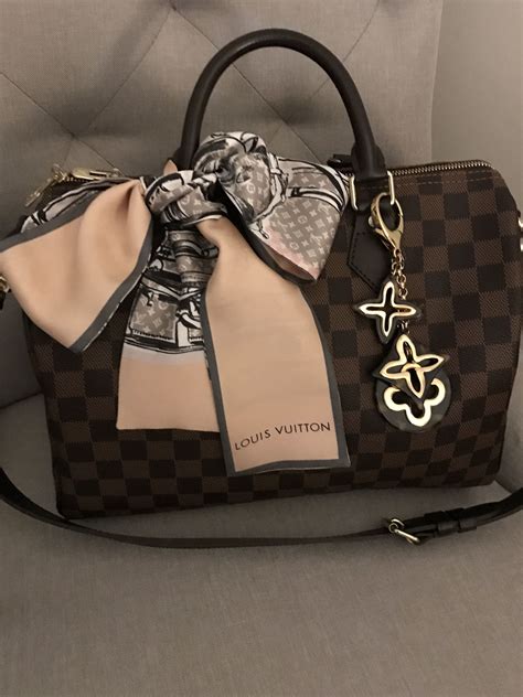 Elegant Louis Vuitton Speedy B 30 Damier Ebene Handbag