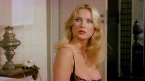 Barbara Bouchet Desnuda En La Moglie In Vacanza L Amante In Citt