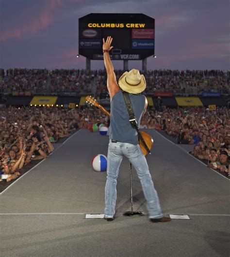 Kenny Chesney ‘goin Coastal Tour In Columbus Ohio Kenny