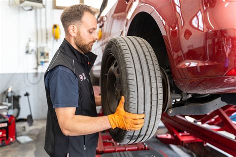 Manutenzione E Cambio Gomme A Como Officina Lanzoni