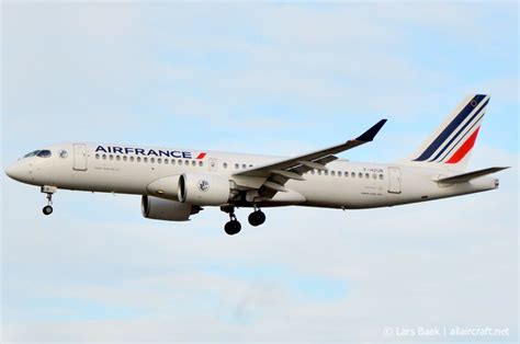 F HZUB 55139 2021 Airbus A220 300 Aviation Photos Global Plane