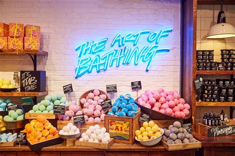 Blanche Macdonald Grad Kyle Ziegenhagel Visual Merchandiser At Lush