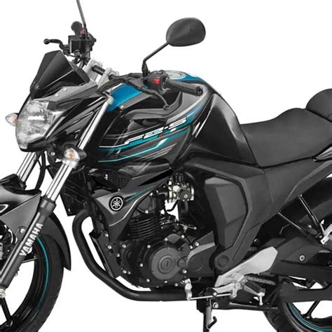 New Suzuki Gixxer Vs Yamaha Fz S Comparison Of The Two Cc Naked