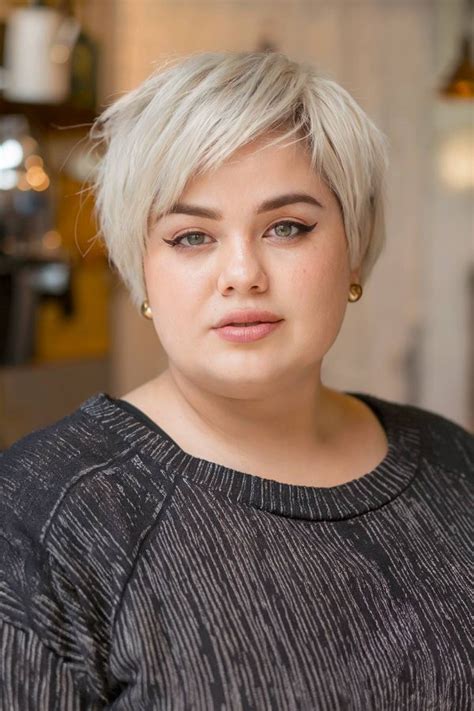 15 Ways Plus Size Women Can Get A Flattering Bob Haircut For 2025