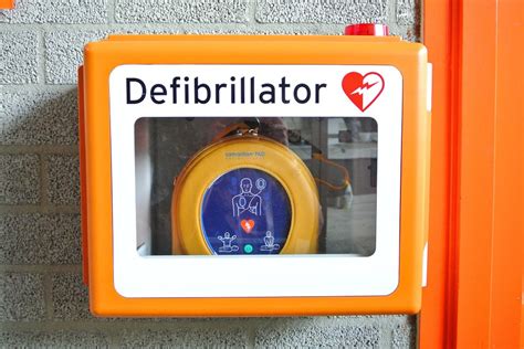 Types of Automated External Defibrillators - DEFIBRILLATORS