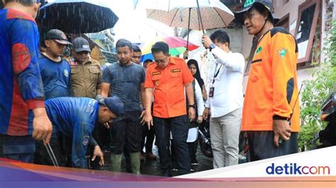 Pj Gubernur Jatim Gerak Cepat Tangani Banjir Lahar Dingin Di Lumajang