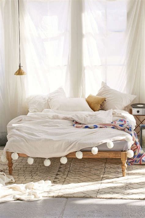 31 Bohemian Bedroom Ideas - Decoholic