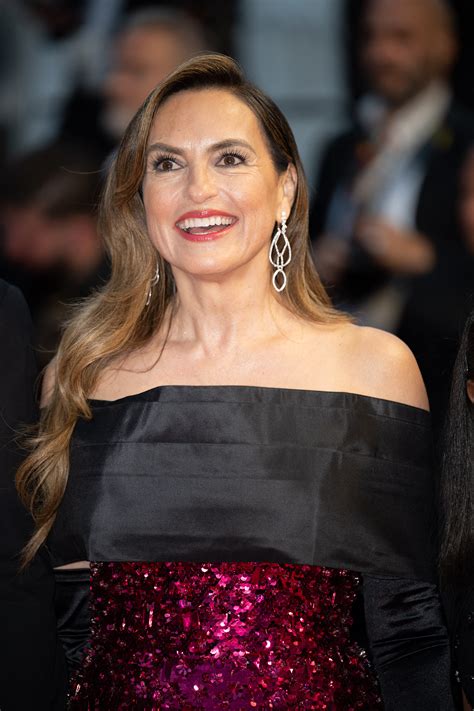 Mariska Hargitay, 61, Just Broke This 'Old' Beauty Rule - Parade