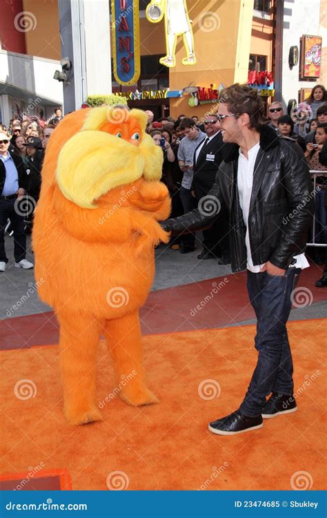 El Lorax Zac Efron Imagen Editorial Imagen De Universal 23474685