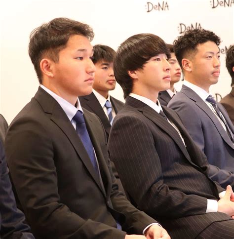 【dena】度会隆輝ら新人が本社訪問「みんなすごく汗を」名刺交換した南場智子オーナー明かす プロ野球写真ニュース 日刊スポーツ