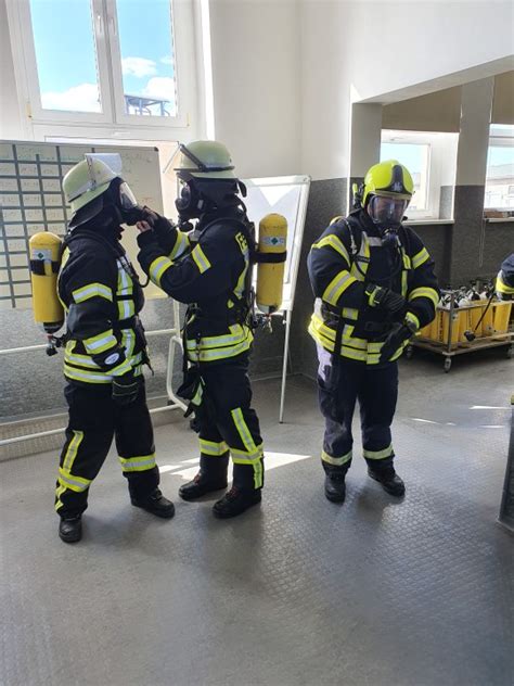 Neuer Atemschutzger Tetr Ger Freiwillige Feuerwehr Grambin