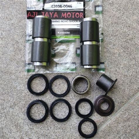 Bosh Monoshock Unitrack Klx 150 D Tracker 150 Lama New Original