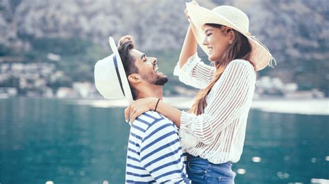 10 Signs He S Madly In Love With You • Relationship Rules