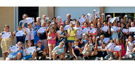 Saint Étienne de Saint Geoirs Remise des permis piétons et internet à