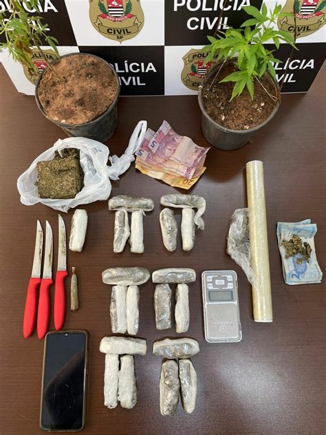 Dise De Tup Surpreende Dupla Fracionando E Embalando Drogas Tup Ense