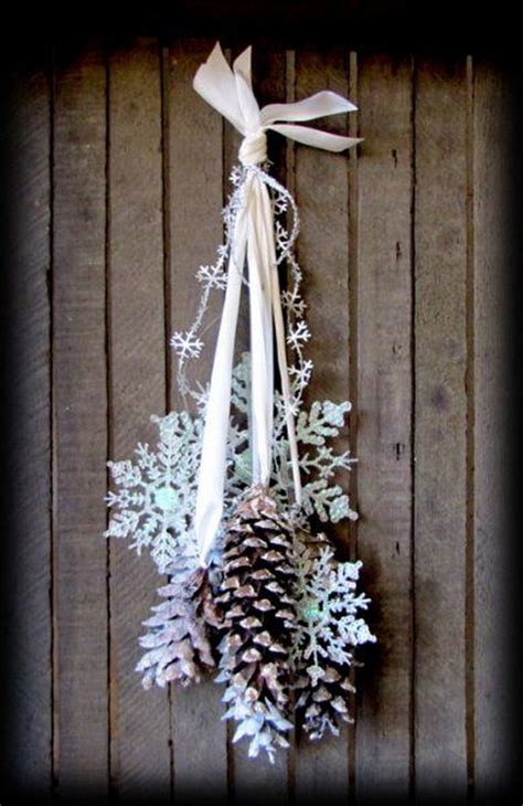 30 Festive DIY Pine Cone Decorating Ideas Hative