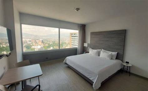 Mejores Hoteles De Medellín Calificación Ubicación Y Precio