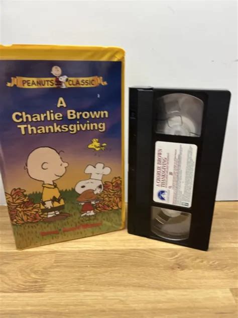 PEANUTS CLASSIC A Charlie Brown Thanksgiving VHS 1973 Clamshell