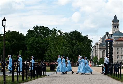 Being Amish Girl Corrupted Into Swapping Pictures Telegraph