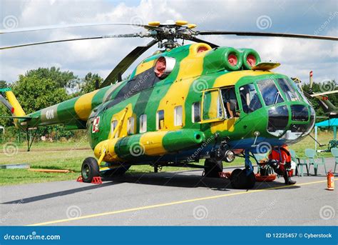 Hubschrauber Mi Redaktionelles Stockfotografie Bild Von Milit Risch