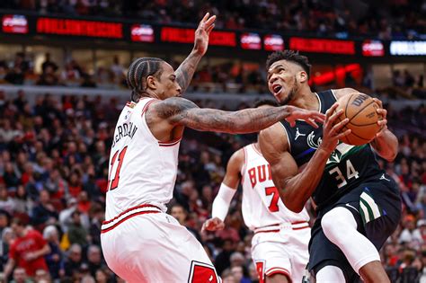 Bucks knock off Bulls for 3rd straight win