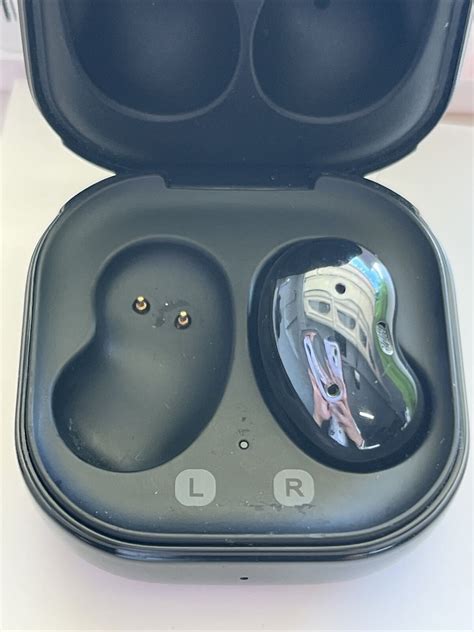 Samsung Galaxy Buds Live Bluetooth Wireless Earbuds Sm R180 Black