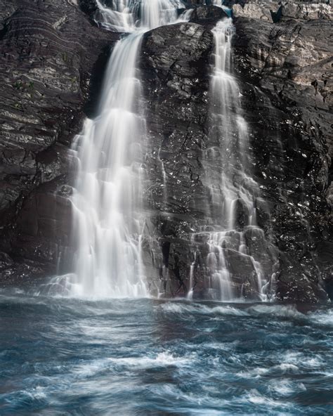 Gorgeous Huge Waterfall In Ravine · Free Stock Photo