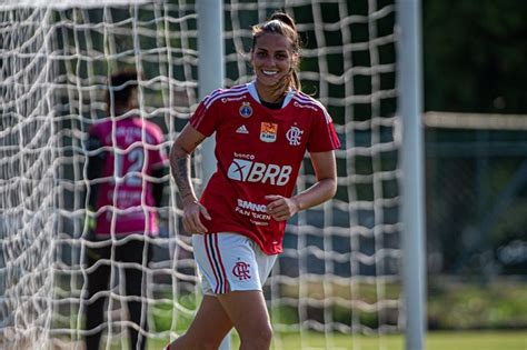 Flamengo Goleia Duque De Caxias Na Estreia Do Carioca Feminino Super