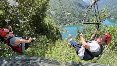 Atracciones Extremas En Plena Naturaleza De La Tirolina De Fiscal Al