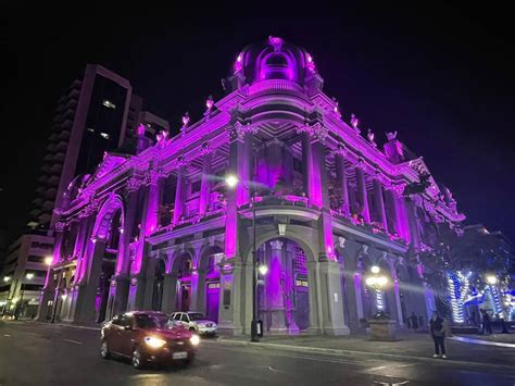 Sitios Ic Nicos De Guayaquil Se Iluminaron Por El D A Mundial De La