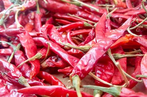 Buy Parivar Red Chilli Whole Gm Janani Quicklly