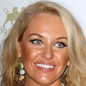 Josie Gibson - Age, Family, Bio | Famous Birthdays