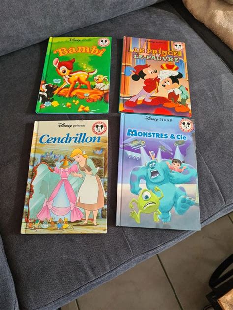 Lot De Livres Disney Et Disney Pixar Mickey Club Du Livre Beebs