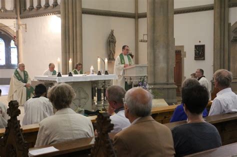 Goldenes Priesterjubil Um Von Pfarrer Norbert Hilbig Am Juni