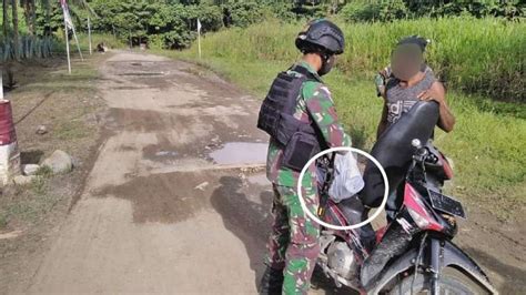 Foto Prajurit Tni Sweeping Motor Butut Ternyata Isi Bagasinya Mengejutkan