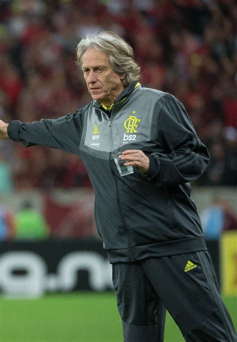 Jorge Jesus indica Matheuzinho do Flamengo ao Fenerbahçe