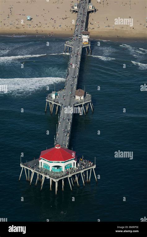 Huntington beach pier hi-res stock photography and images - Alamy