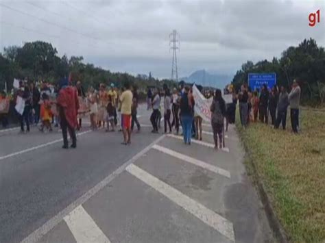 V Deo Ind Genas Protestam Em Rodovia Do Litoral De Sp Contra Projeto