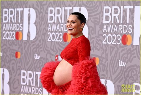 Jessie J Shows Off Bare Baby Bump At BRIT Awards 2023 Reveals She S