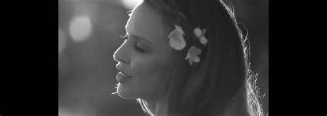 Vidéo Kylie Minogue Flower Septembre 2012 Purepeople