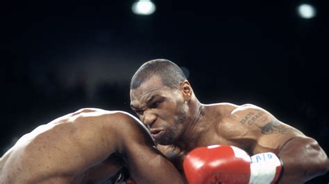 Mike Tyson La Mordida De Oreja Que Marcó Su Carrera Gq México Y