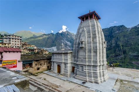 Joshimath Crisis: Worried About Badrinath Riches, Temple Committee Bans ...