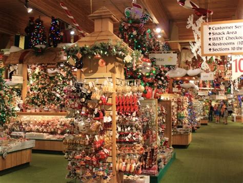 Bronner’s CHRISTmas Wonderland, Frankenmuth, Michigan. The world’s ...