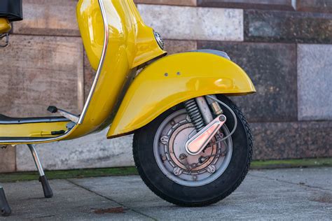 Vespa 180 Super Sport Bm374 — Bello Moto Sf