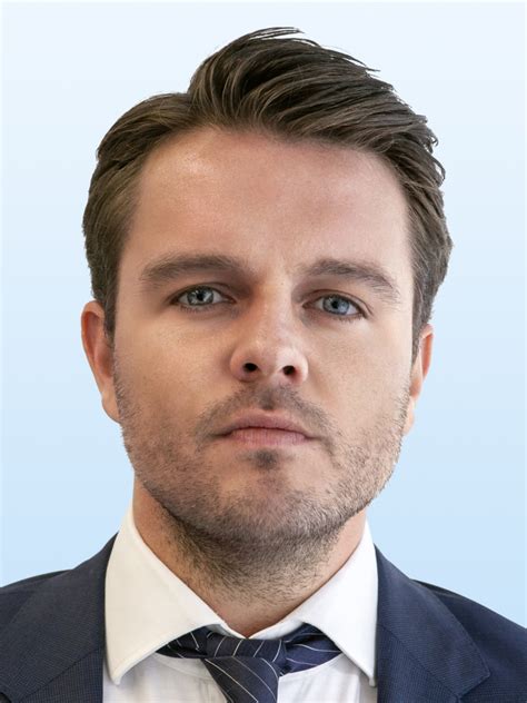 Roman Schiller Verst Rkt Das Retail Investment Team Von Colliers