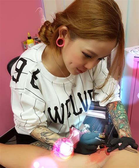 30 badass female tattoo artists to follow on instagram asap – Artofit